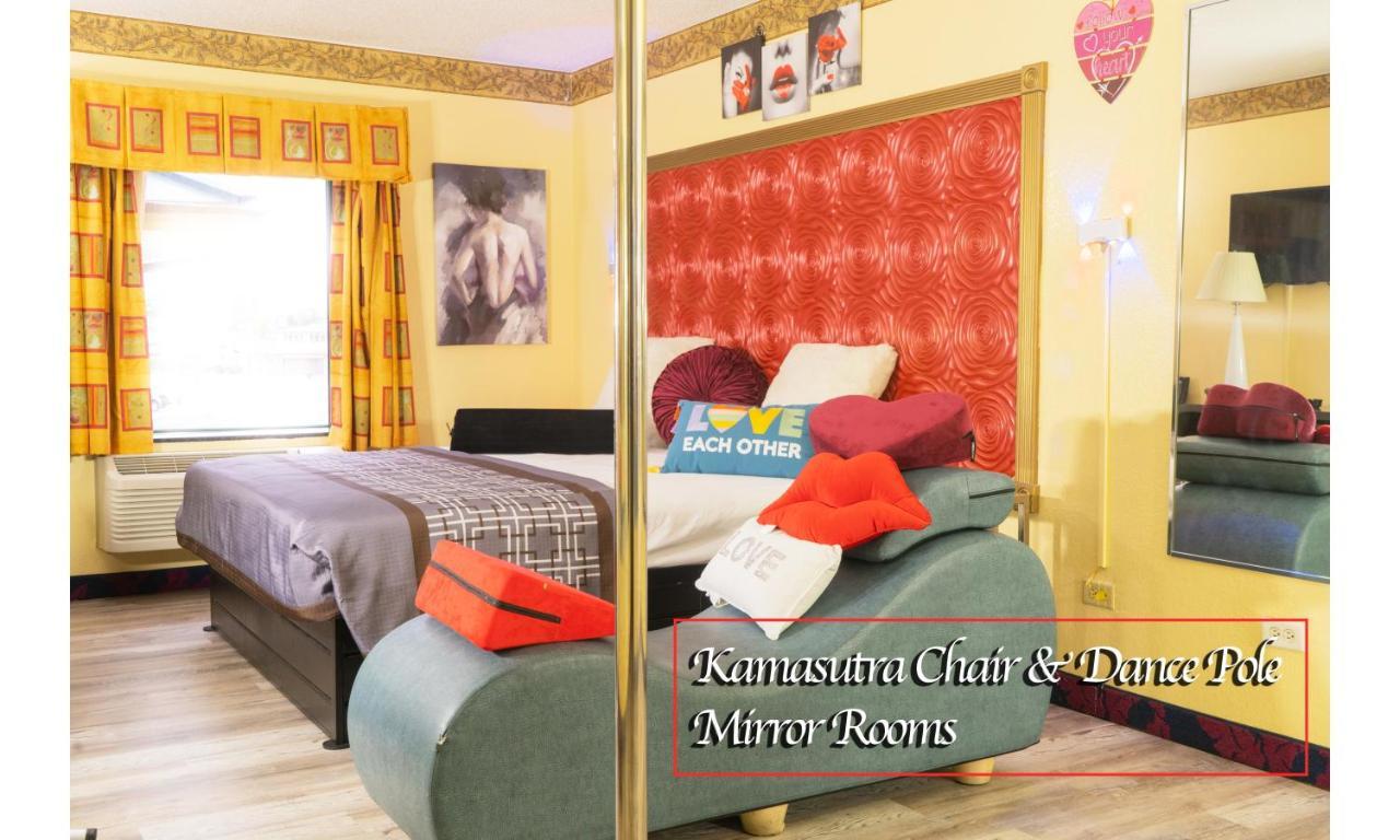 Luxe Romantic Suites Dolton Esterno foto