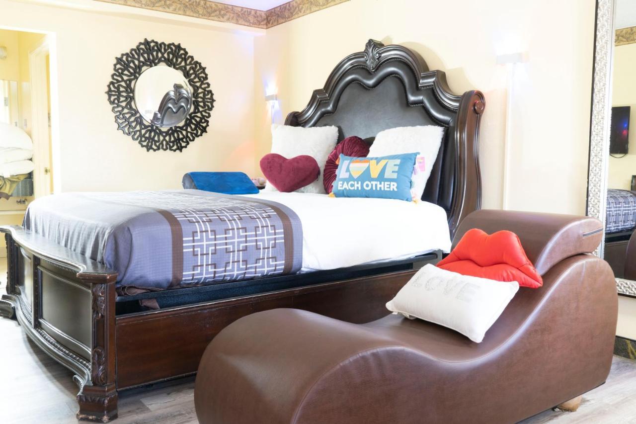 Luxe Romantic Suites Dolton Esterno foto