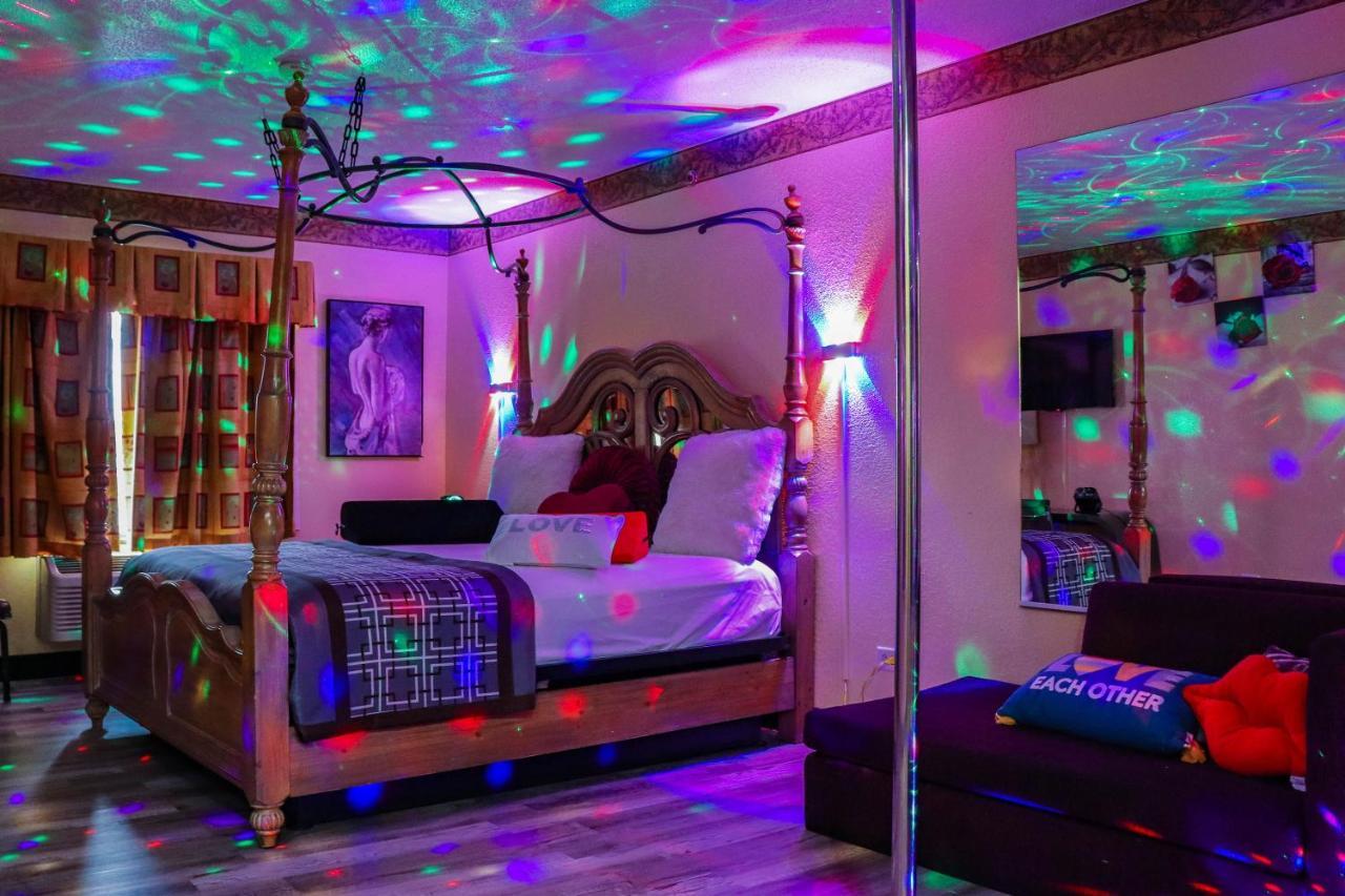 Luxe Romantic Suites Dolton Esterno foto