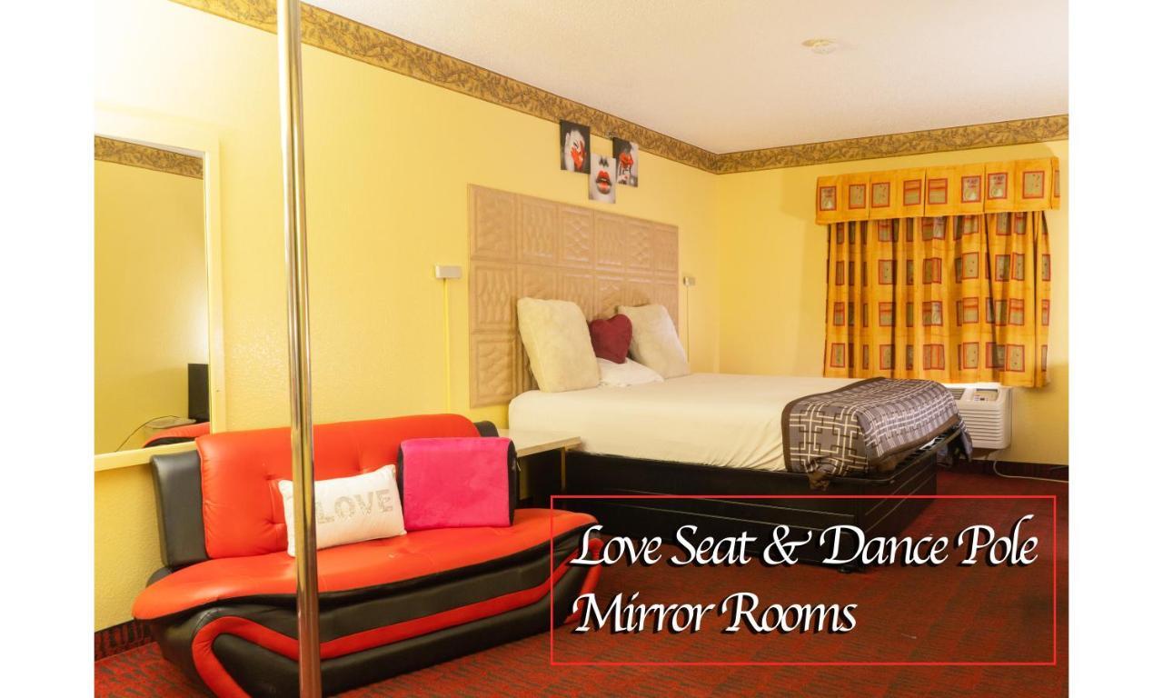 Luxe Romantic Suites Dolton Esterno foto
