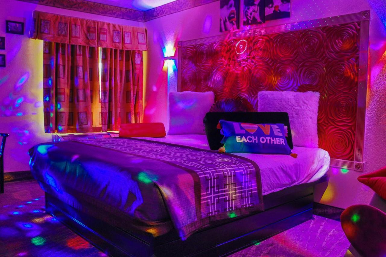 Luxe Romantic Suites Dolton Esterno foto