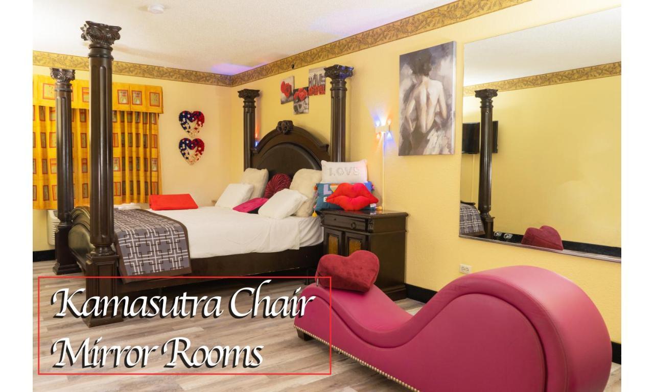 Luxe Romantic Suites Dolton Esterno foto